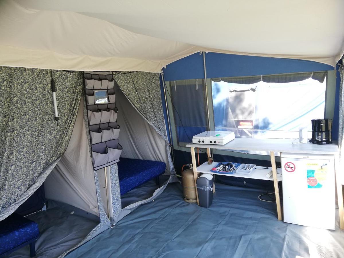 Hebergements Camping "Les Pieds Dans L'Eau" Crozon Exteriör bild