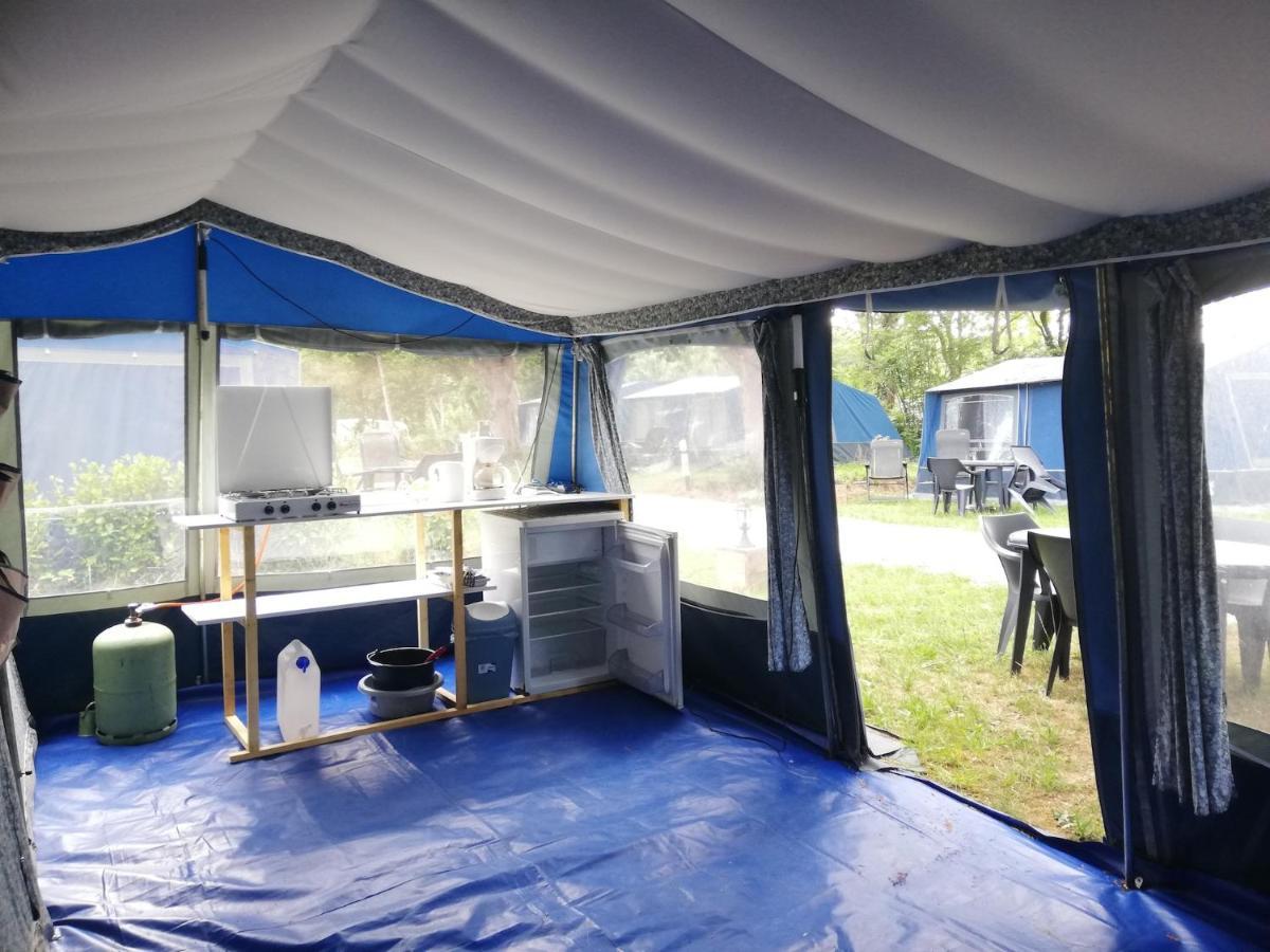 Hebergements Camping "Les Pieds Dans L'Eau" Crozon Exteriör bild